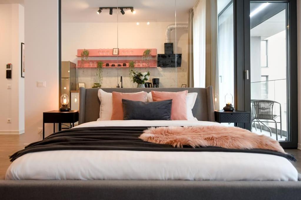 Appartement Pink Cloud à Bucarest Extérieur photo